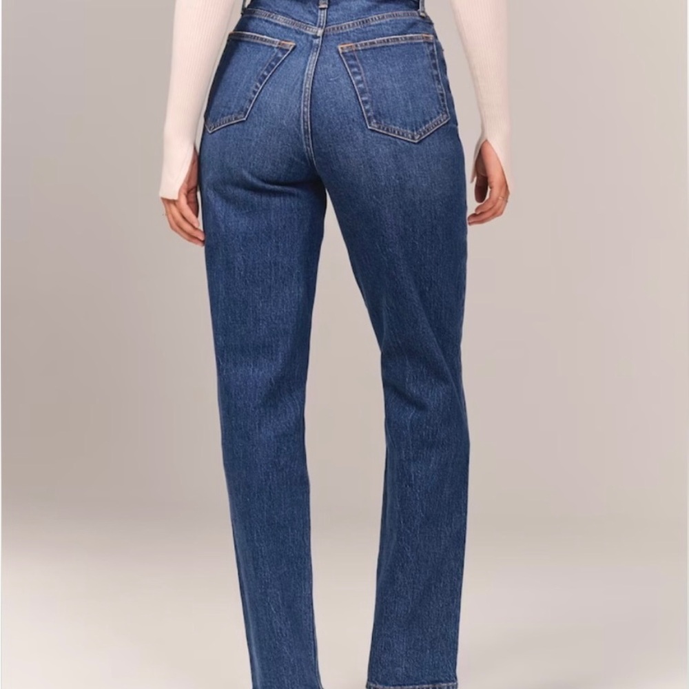 Abercrombie and Fitch The 90s Straight Ultra High Rise jeans 27 R